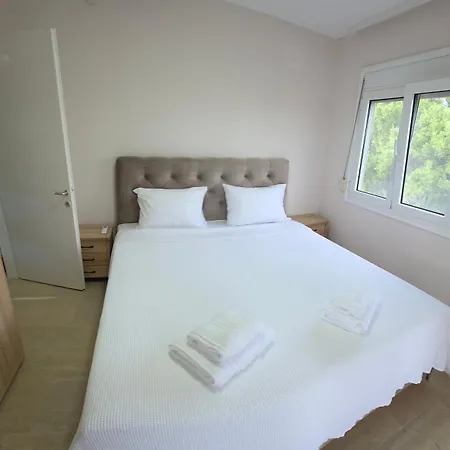 別荘 Thalori House *