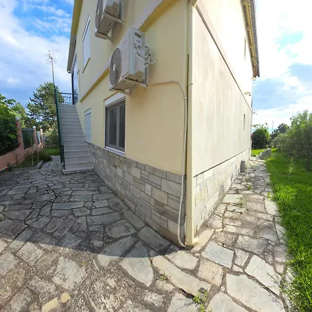 Thalori House Vergia