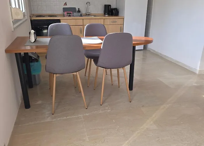 Thalori House * Vergia