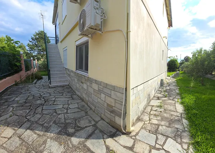 Thalori House Vergia