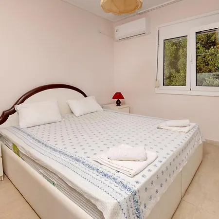 Holiday home Thalori House