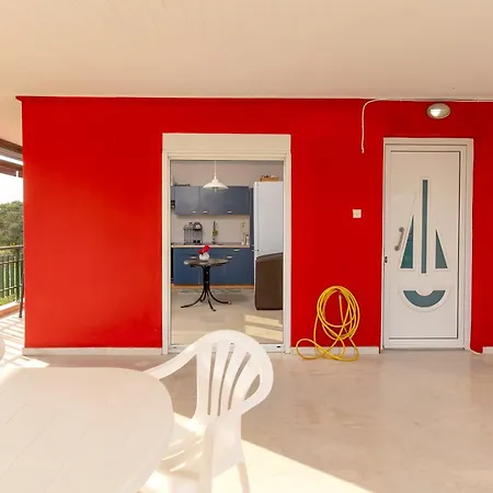 Thalori House Vergia