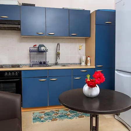 Thalori House