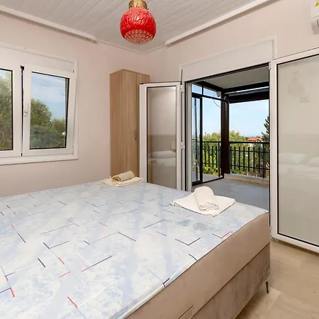 Thalori House Holiday home