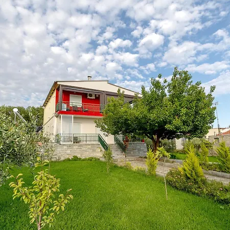 Thalori House بيت للعطل