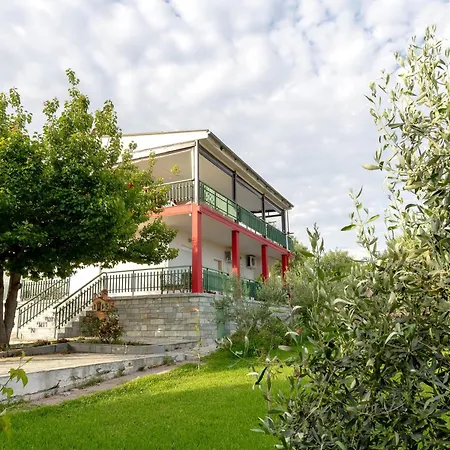 Thalori House Holiday home