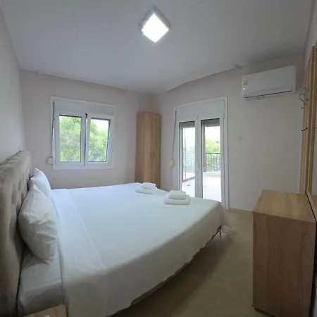 Thalori House