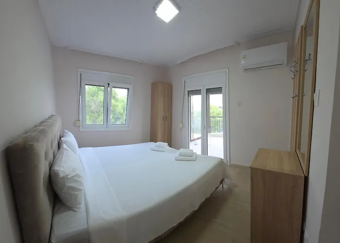 Thalori House