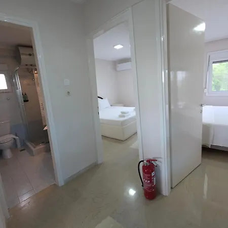 度假居 Thalori House *