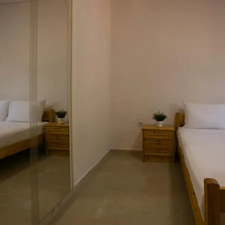 度假居 Thalori House *