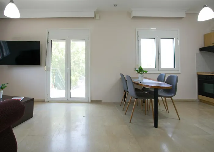 Thalori House